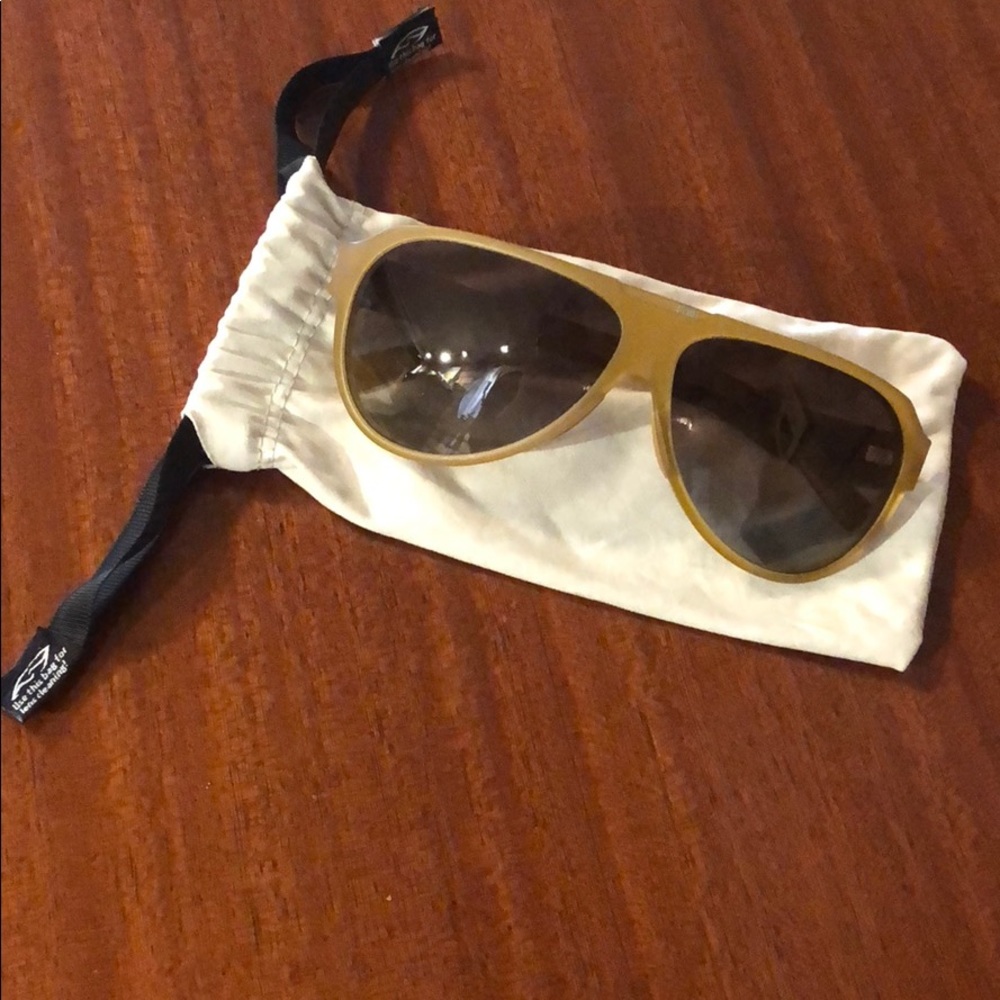 Polarized smiths